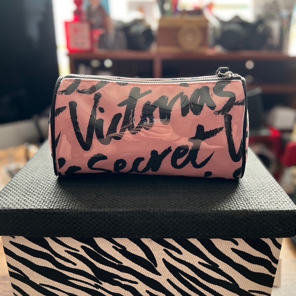 VICTORIA'S SECRET LARGE PINK SIGNATURE LOGO BEAUTY COSMETIC TRAVEL CASE BAG - Picture 5 of 13